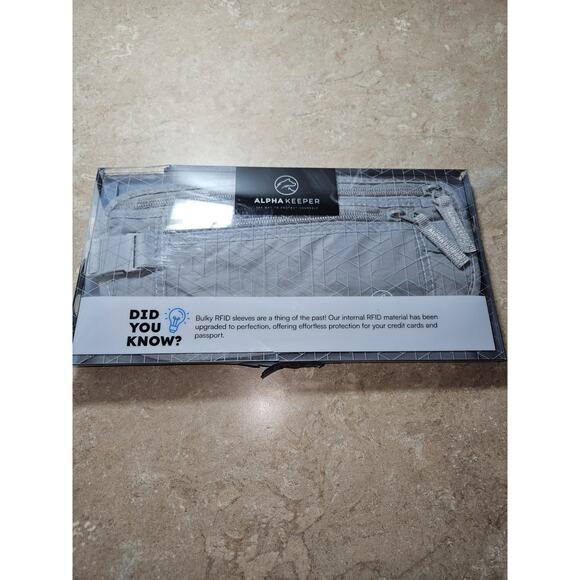 Alpha Keeper RFID Money Travel Belt‎ Passport Holder Fanny Pack Silver New - Picture 4 of 7